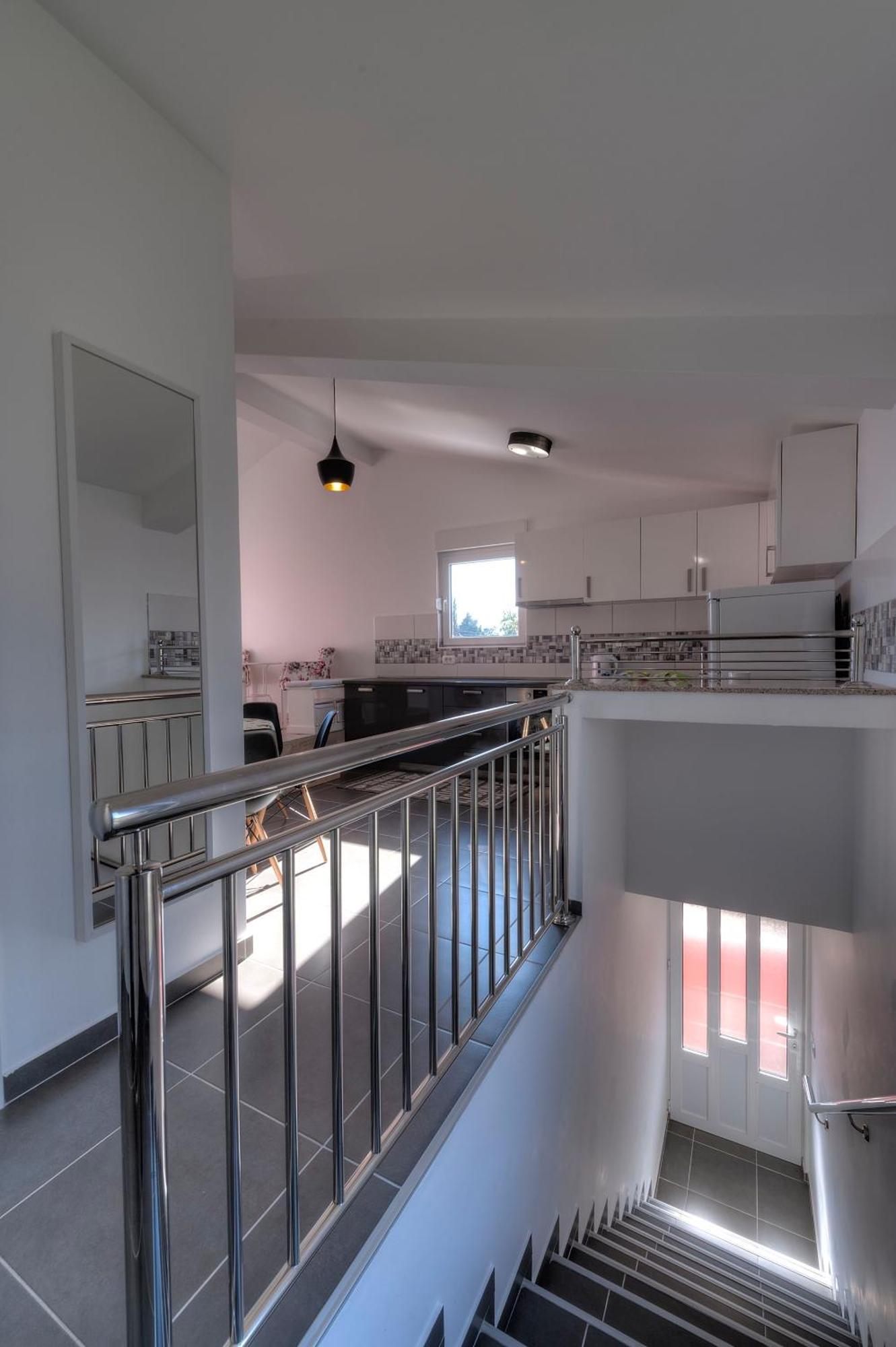 Apartments Delfin Tivat Bagian luar foto